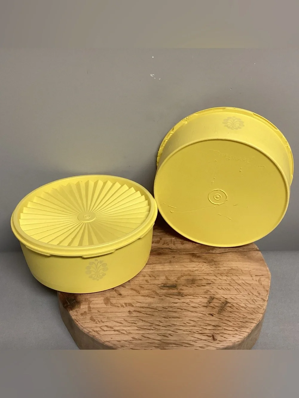 🟡 Vintage - Tupperware - By one get one FREE - Collectible - Unique - Yellow